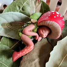 Load image into Gallery viewer, Handicraft Sleeping Baby Mushroom Fairy Ornaments - gardenstarshop
